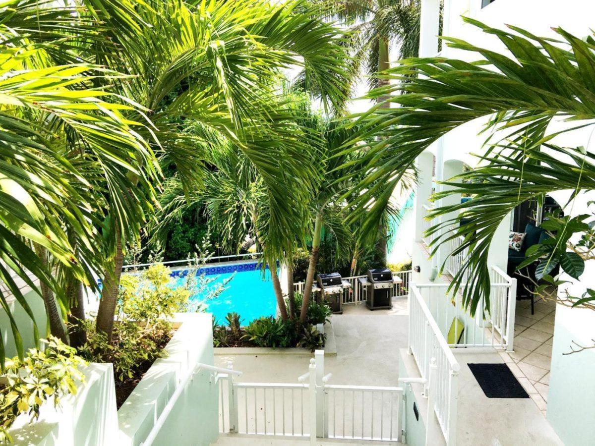 Silver Palm At Palm Terrace Cruz Bay Exterior foto